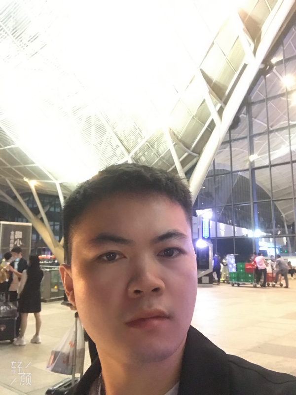 骑马的快乐的第一张照片--广州相亲服务中心