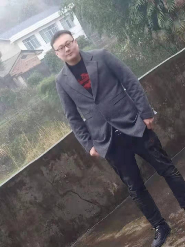冰城的第一张照片--广州相亲服务中心