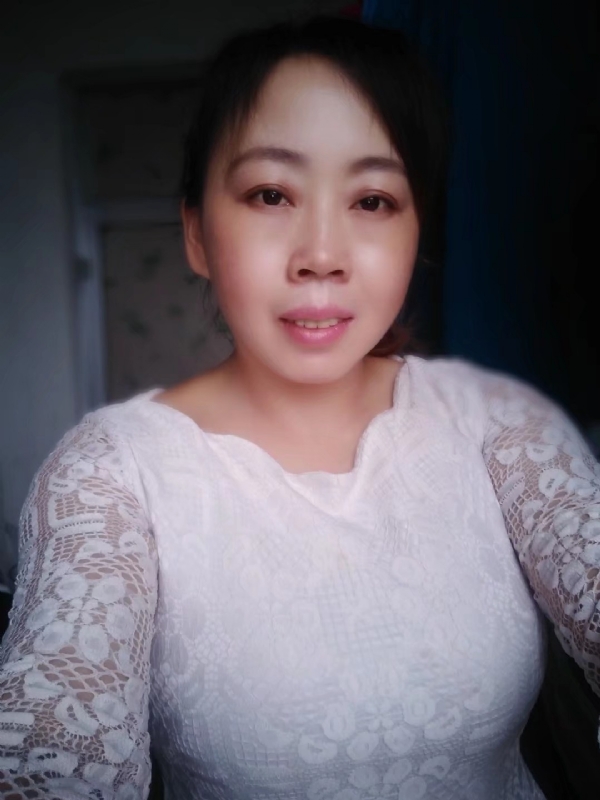 笑看人生的第一张照片--广州相亲服务中心