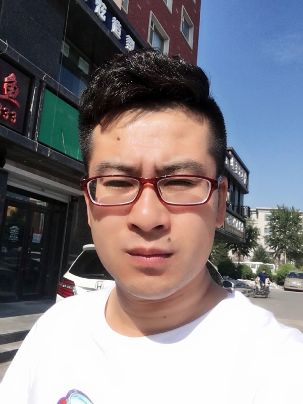 AA首席的第一张照片--广州相亲服务中心