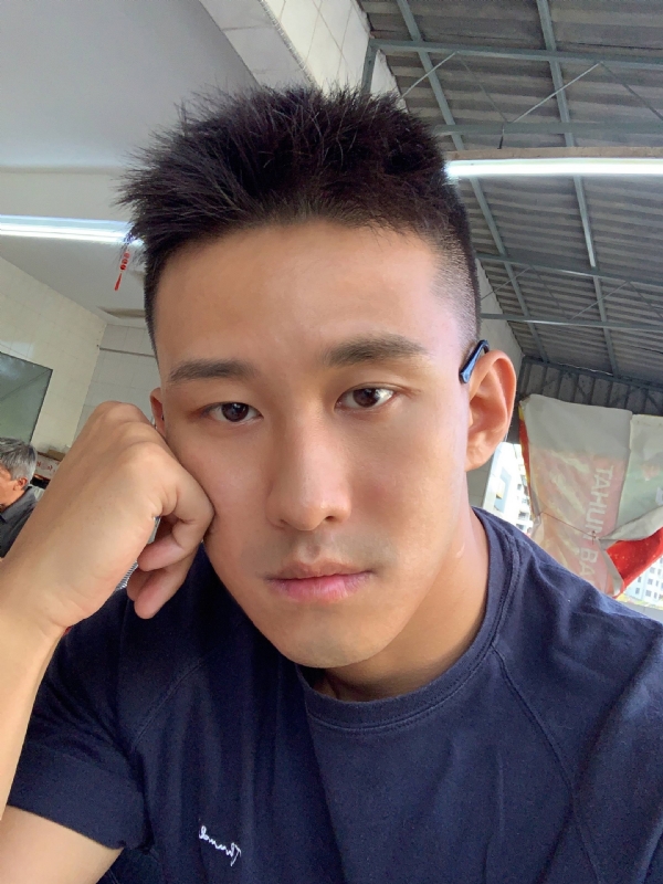 相见恨晚的第二张照片--广州相亲服务中心