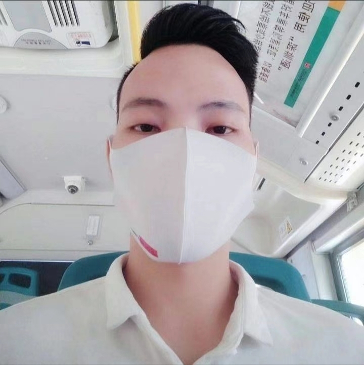 摆渡者的第一张照片--广州相亲服务中心