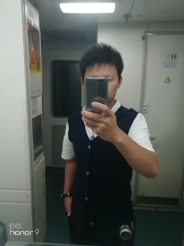 阳光下de幸福的第一张照片--广州相亲服务中心