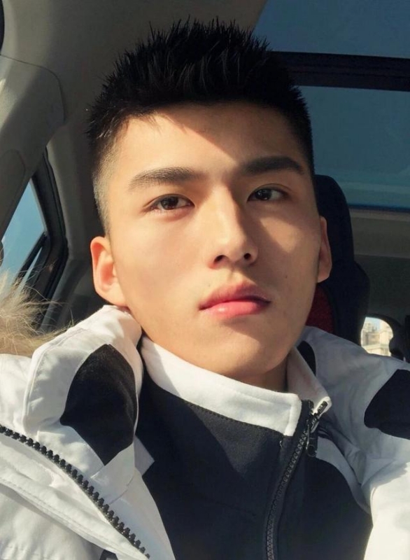 飞翔的第一张照片--广州相亲服务中心
