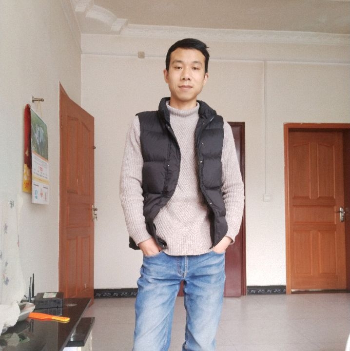 小伙子的第一张照片--广州相亲服务中心