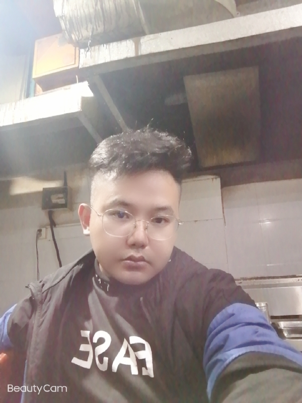 棒哥的第一张照片--广州相亲服务中心