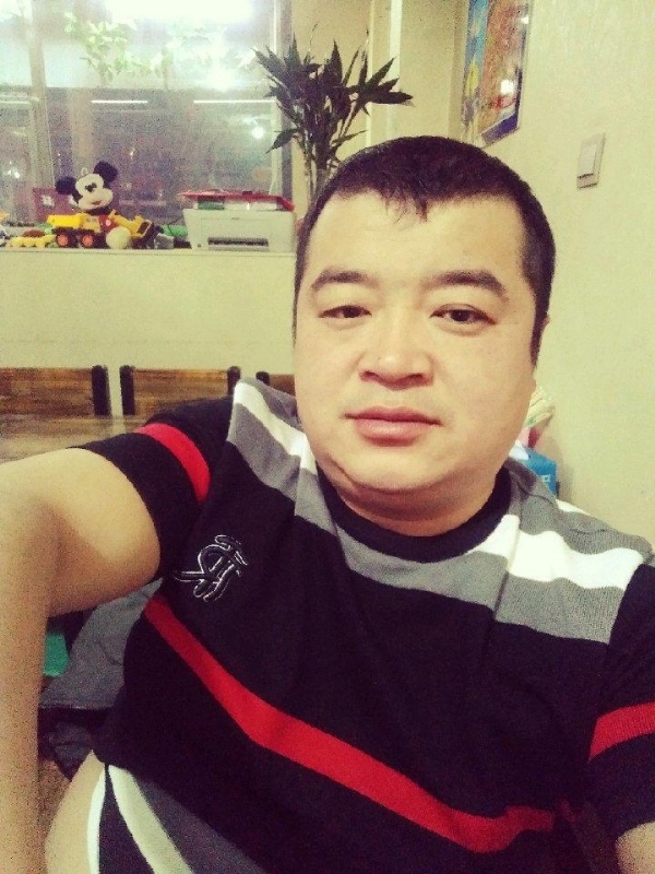 老实人的第一张照片--广州相亲服务中心