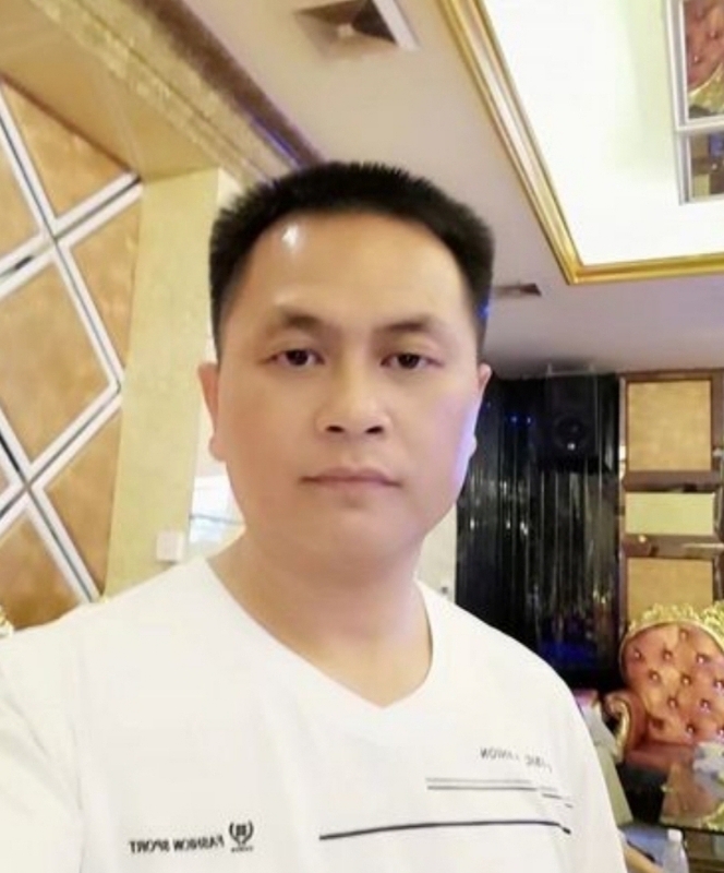 小梁的第二张照片--广州相亲服务中心