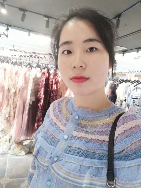 团笑的第一张照片--广州相亲服务中心