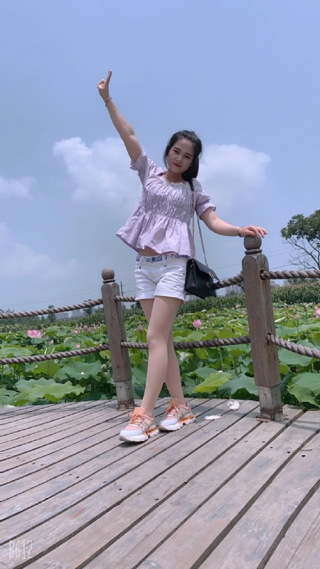 秋水伊人的第一张照片--广州相亲服务中心