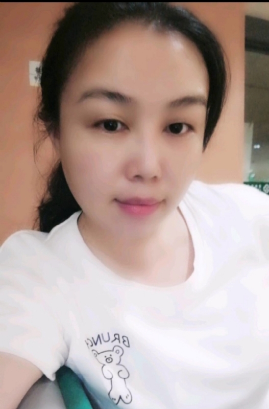 淡淡的云的第一张照片--广州相亲服务中心