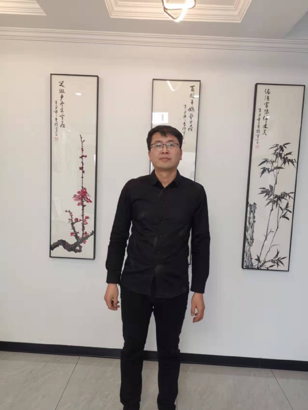 情义比天高的第一张照片--广州相亲服务中心