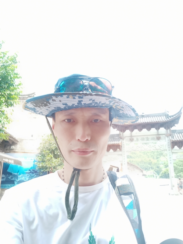 童群海的第一张照片--广州相亲服务中心