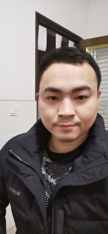 老实人的第一张照片--广州相亲服务中心