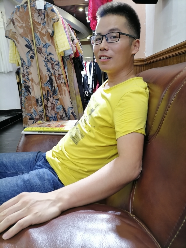 汪顺鹏的第一张照片--广州相亲服务中心