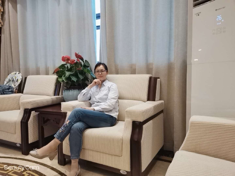 秋水伊人的第一张照片--广州相亲服务中心