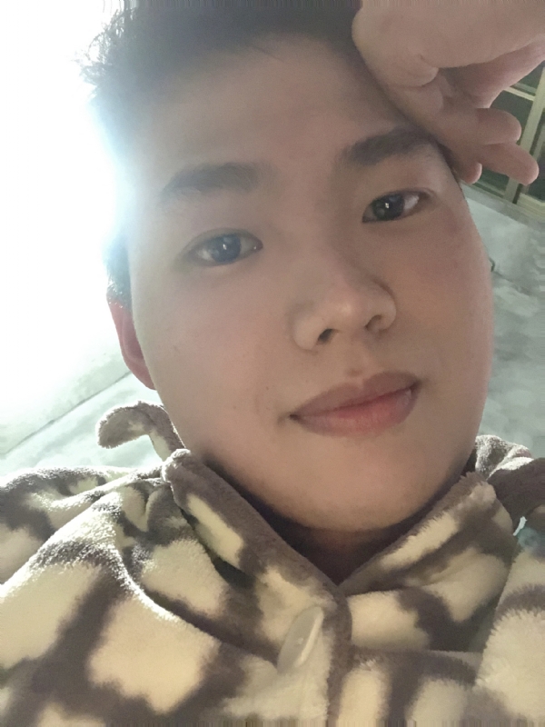 她的第四张照片--广州相亲服务中心