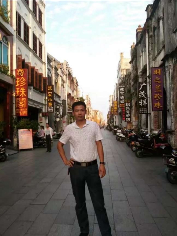 爱生活爱健康的第一张照片--广州相亲服务中心