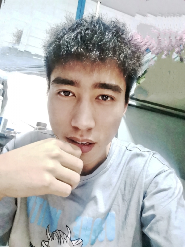 未来可期的第一张照片--广州相亲服务中心