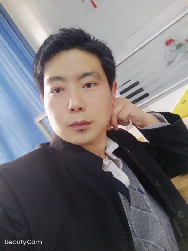 铜豌豆的第一张照片--广州相亲服务中心