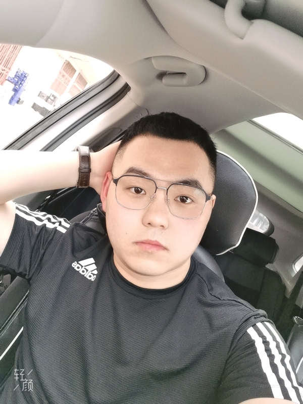 海阔天空的第一张照片--广州相亲服务中心