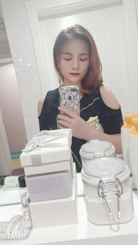 刘莲酥的第四张照片--广州相亲服务中心
