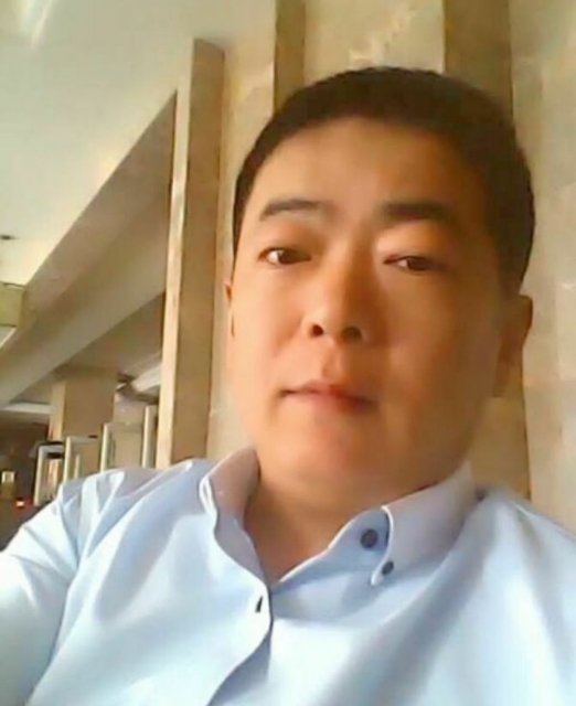 落叶随风的第一张照片--广州相亲服务中心