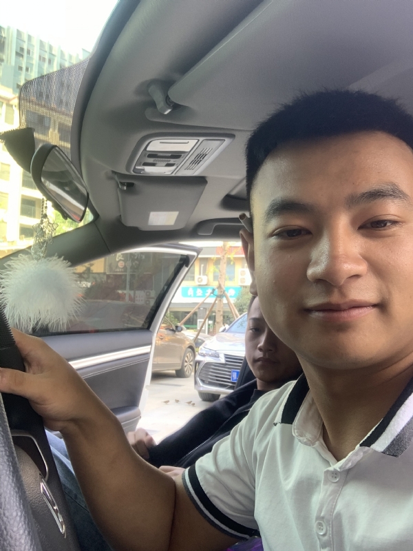 古有风琴的第三张照片--广州相亲服务中心