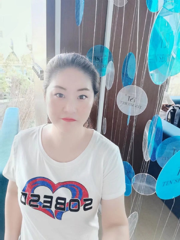 巷子里的童年的第一张照片--广州相亲服务中心
