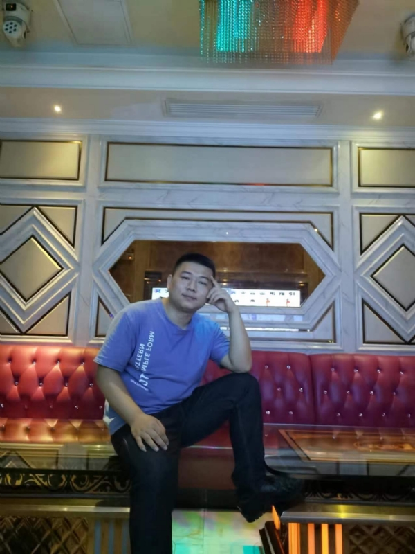 黄生的第四张照片--广州相亲服务中心