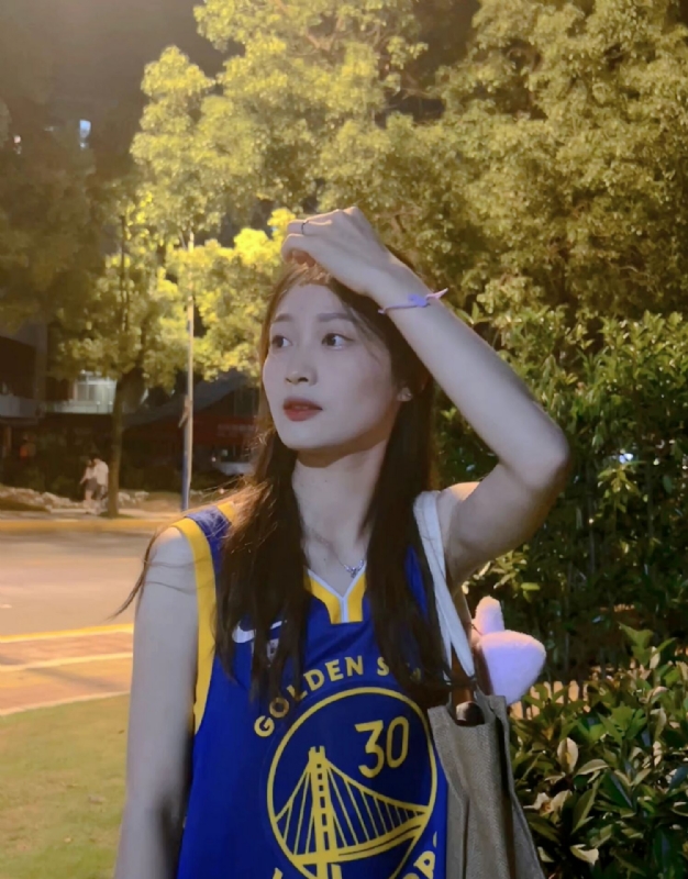 小趴菜的第三张照片--广州相亲服务中心