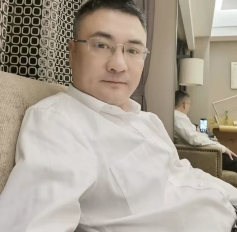 追逐的第二张照片--广州相亲服务中心