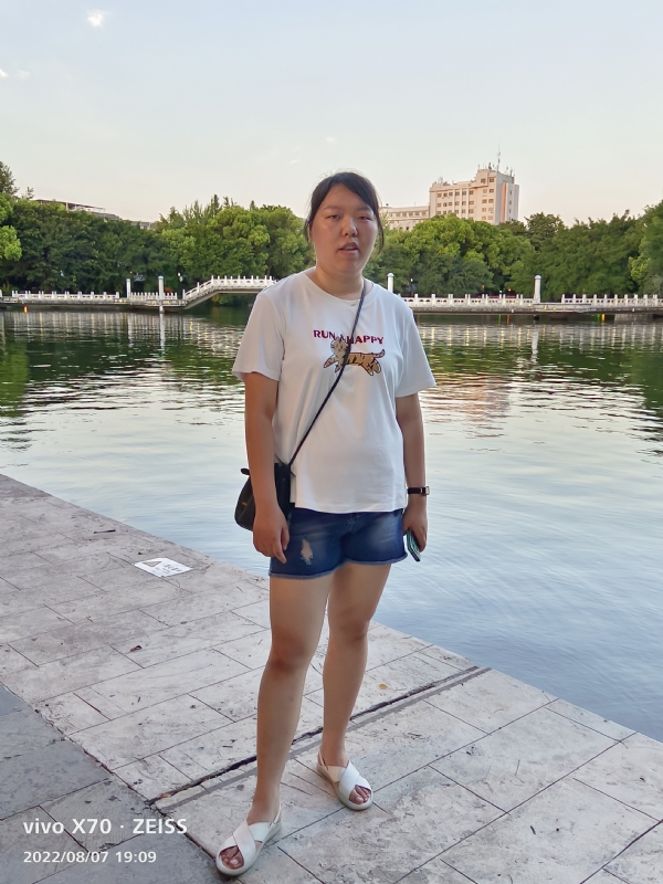 幸福触手可及的第一张照片--广州相亲服务中心