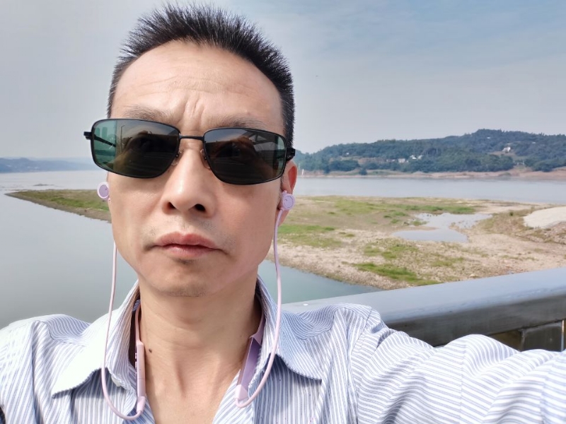 猪哥哥的第一张照片--广州相亲服务中心