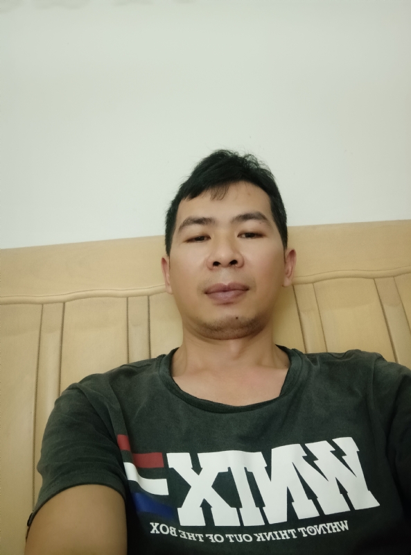 小伙子的第四张照片--广州相亲服务中心