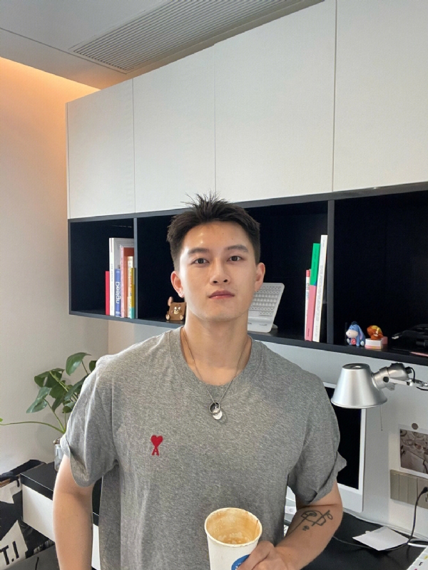 月光之下的第二张照片--广州相亲服务中心