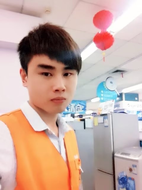 罗自强的第一张照片--广州相亲服务中心