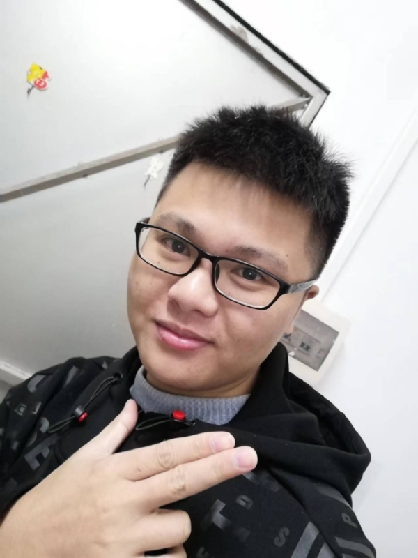 小小梦执的第一张照片--广州相亲服务中心