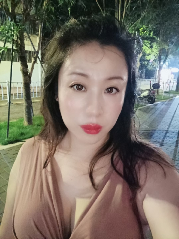 叶子青青的第一张照片--广州相亲服务中心