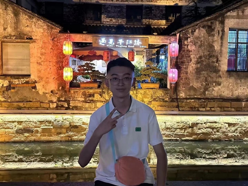 李四的第一张照片--广州相亲服务中心