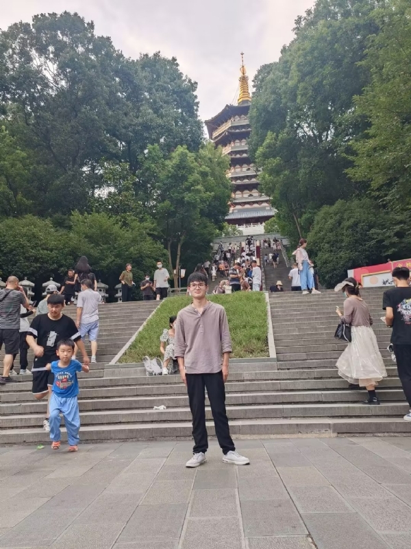 阳光男孩的第五张照片--广州相亲服务中心
