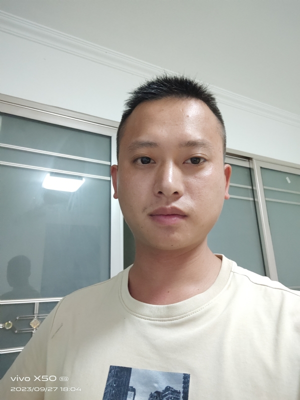 小yan同学的第一张照片--广州相亲服务中心