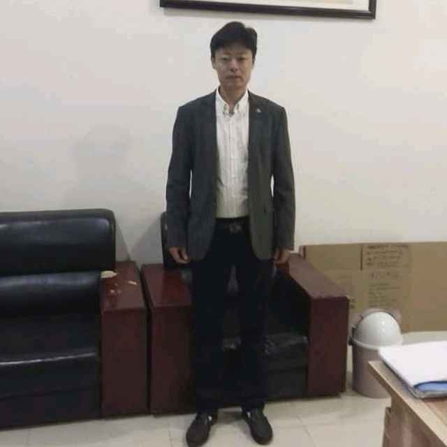 蓝天白云的第一张照片--广州相亲服务中心