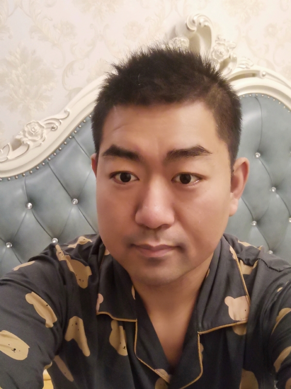 曾经的第一张照片--广州相亲服务中心