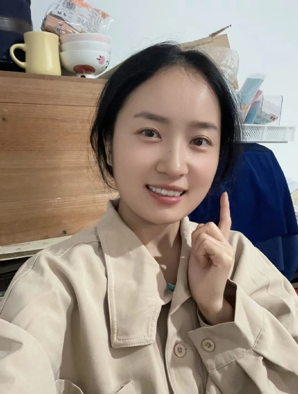 多喝热水的第一张照片--广州相亲服务中心
