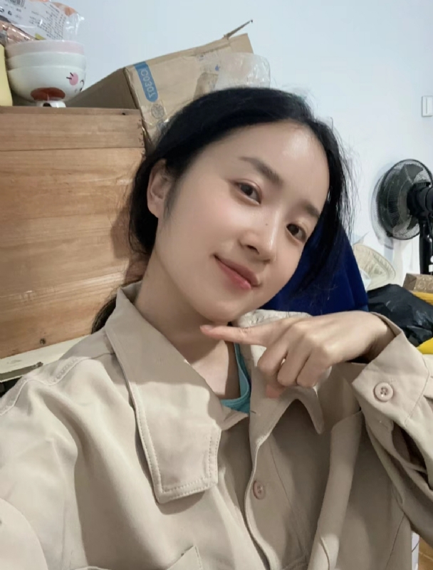 多喝热水的第二张照片--广州相亲服务中心