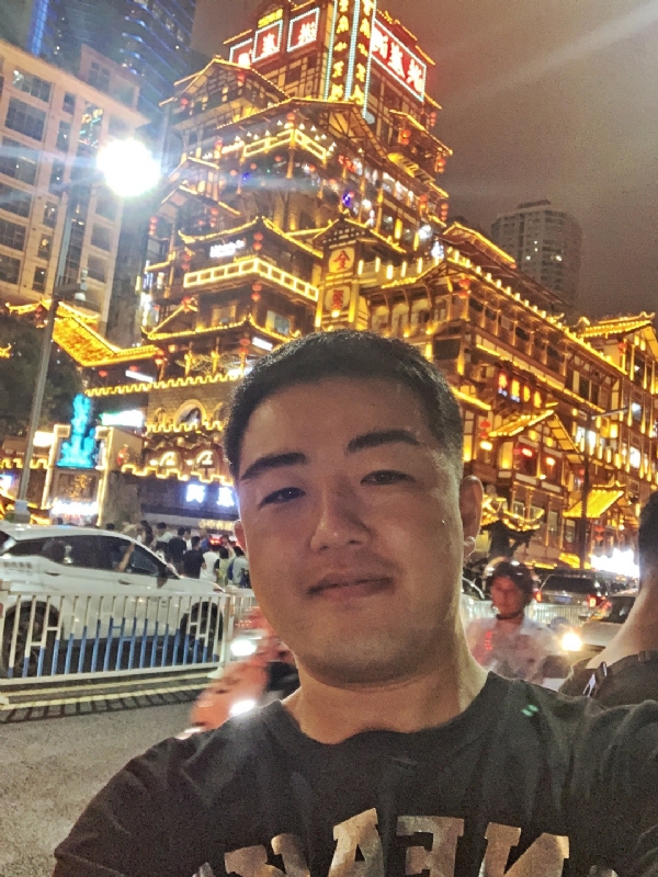 钢铁侠的第一张照片--广州相亲服务中心