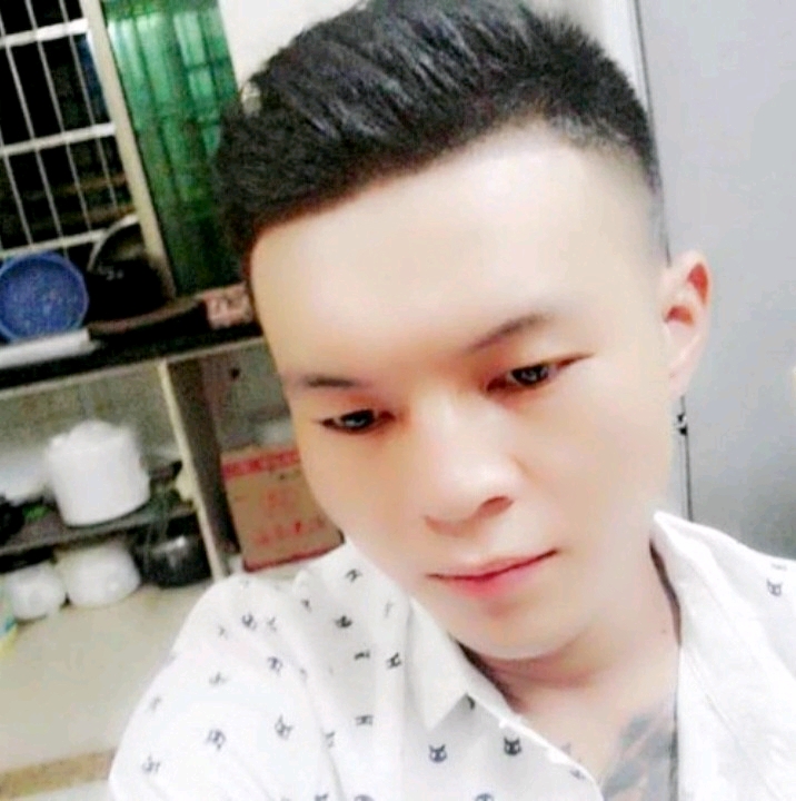 子龙的第一张照片--广州相亲服务中心