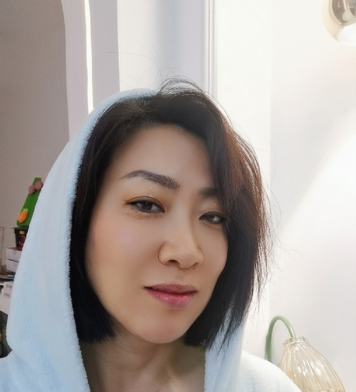 火玫瑰的第一张照片--广州相亲服务中心