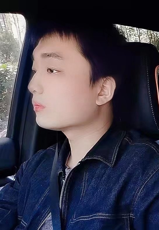 凉锦年的第一张照片--广州相亲服务中心